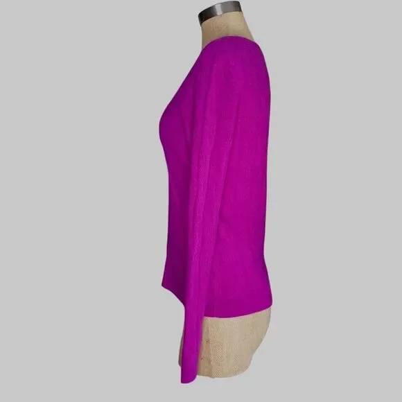 NWT Fenn Wright Manson 100% 2-Ply Cashmere Sweater V Neck Sz S Magenta Luxury - Picture 3 of 10